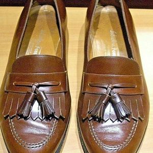Salvatore Ferragamo Mens Leather Shoes, size 10